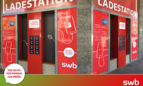 Bremens erste Smartphone Ladestation der swb am Wall/Sögestraße.